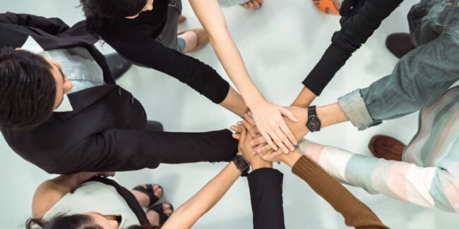 Training-Employees-in-the-Workplace-Feature-650x325